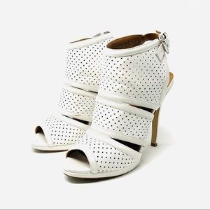 Izabella Rue Women’s White Bootie Sandals